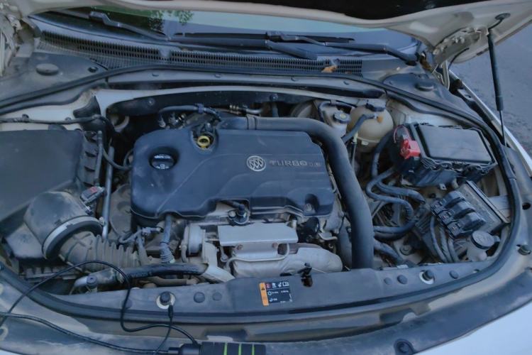 Used Buick LaCrosse 2016 20T Elite Edition Engine Bay