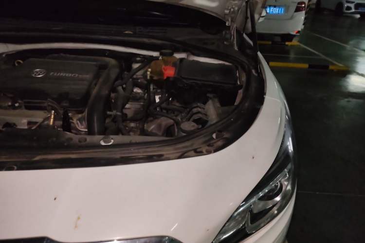 Used Buick LaCrosse 2016 20T Luxury Model Engine Bay Left