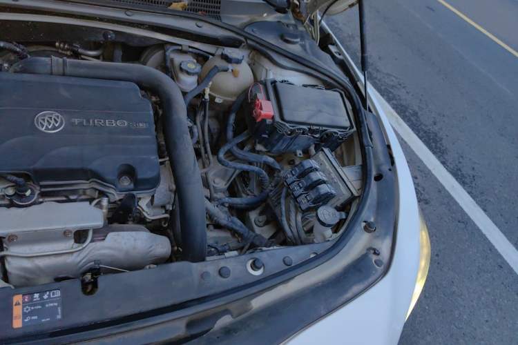 Used Buick LaCrosse 2016 20T Elite Edition Engine Bay Left