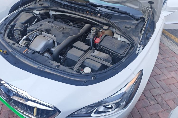 Used Buick LaCrosse 2016 28T Premium Edition Engine Bay Left