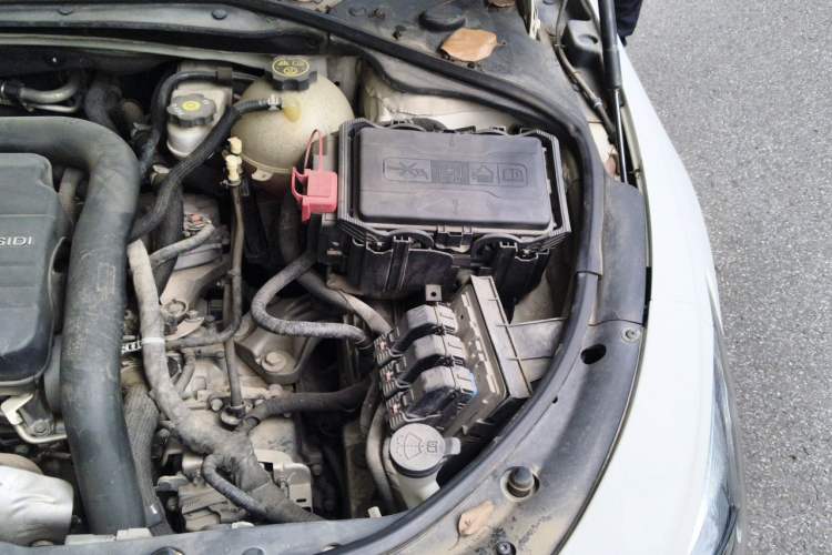 Used Buick LaCrosse 2016 20T Luxury Model Engine Bay Left