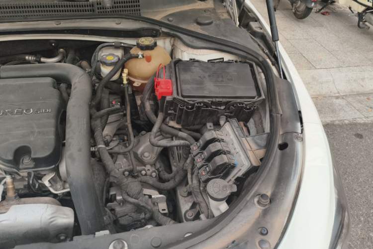 Used Buick LaCrosse 2016 20T Leading Model Engine Bay Left