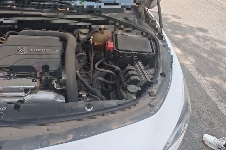 Used Buick LaCrosse 2016 20T Elite Edition Engine Bay Left