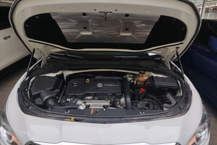 Used Buick LaCrosse 2016 Revised 20T Leading Edition Engine Bay