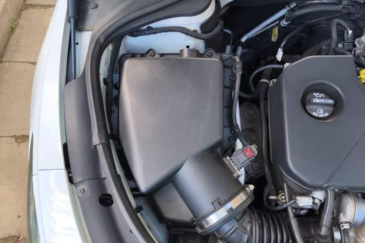 Used Buick LaCrosse 2016 20T Luxury Model Engine Bay Right