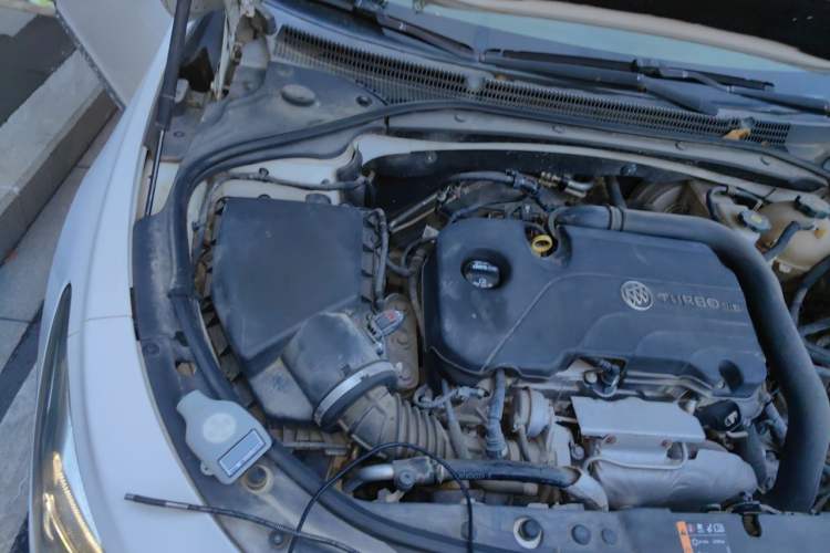 Used Buick LaCrosse 2016 20T Elite Edition Engine Bay Right