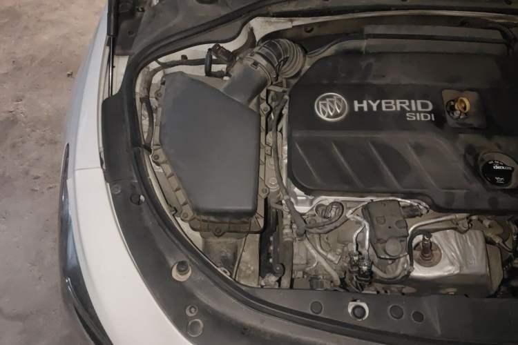 Used Buick LaCrosse 2016 30H Luxury Version Engine Bay Right
