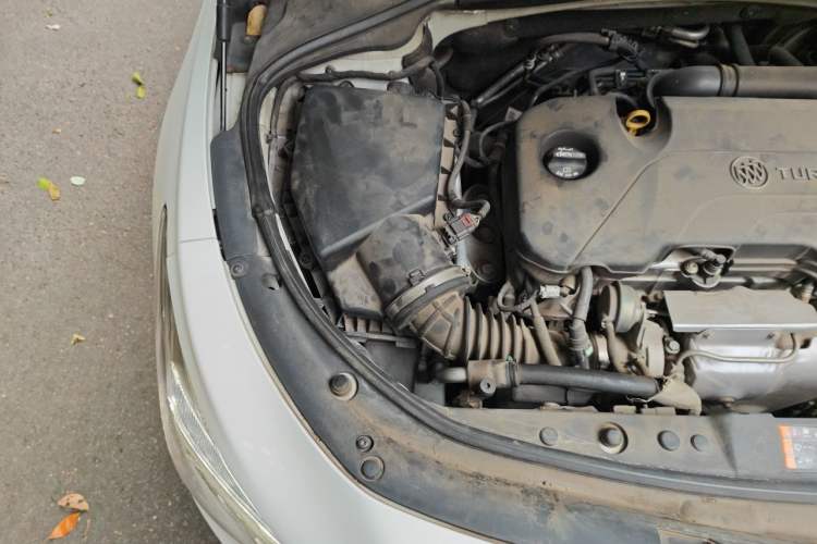 Used Buick LaCrosse 2016 20T Elite Edition Engine Bay Right