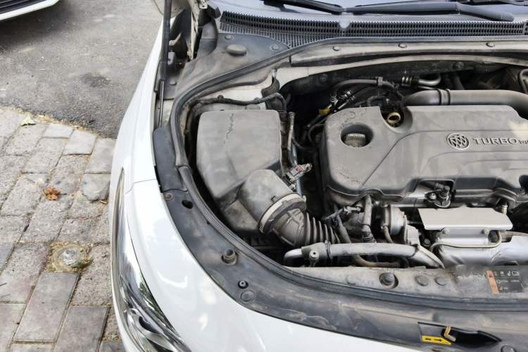 Used Buick LaCrosse 2016 20T Elite Edition Engine Bay Right