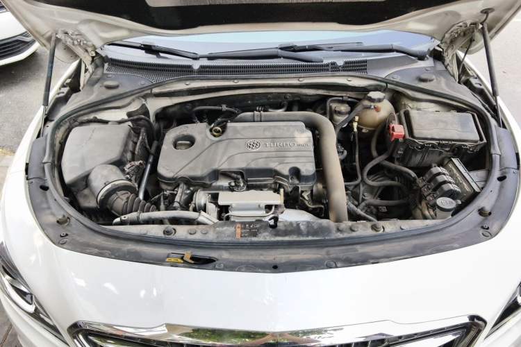 Used Buick LaCrosse 2016 20T Elite Edition Engine Bay