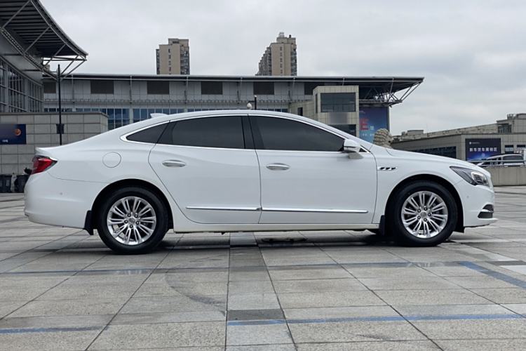 Used Buick LaCrosse 2016 30H Luxury Version Exterior 3