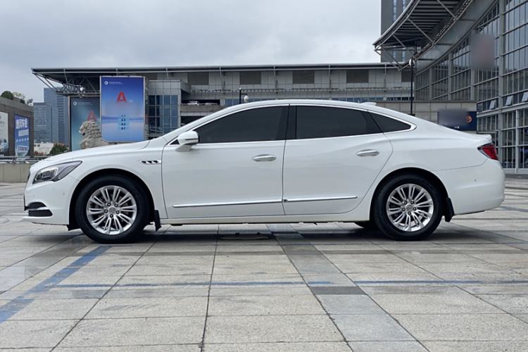 Used Buick LaCrosse 2016 30H Luxury Version Exterior 4