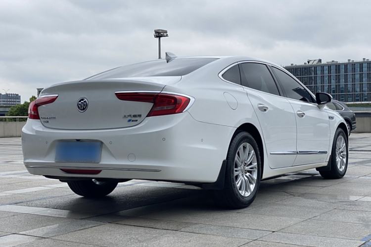Used Buick LaCrosse 2016 30H Luxury Version Exterior 6