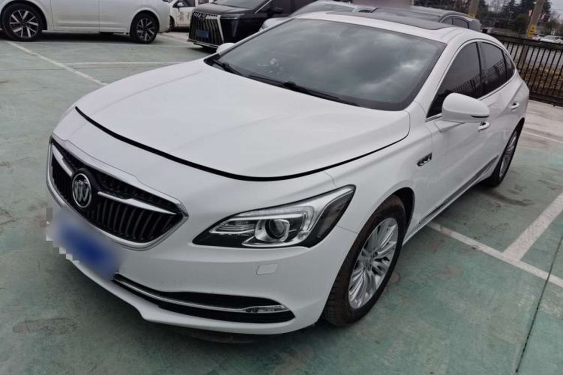 Used Buick LaCrosse 2016 20T Elite Edition Front Left 45 Deg