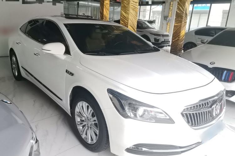 Used Buick LaCrosse 2016 20T Elite Edition Front Right 45 Deg