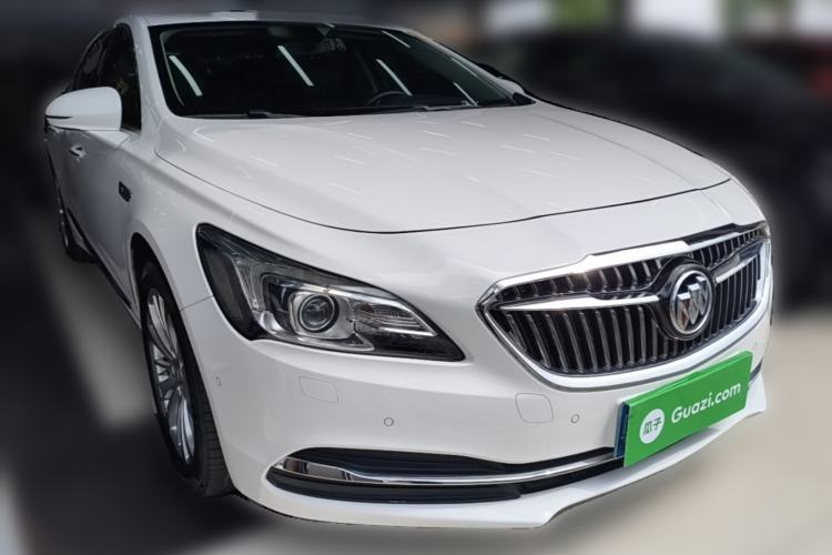 Used Buick LaCrosse 2016 Revised Version 28T Elite Edition Front Right 45 Deg