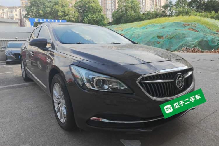 Used Buick LaCrosse 2016 20T Elite Edition Front Right 45 Deg
