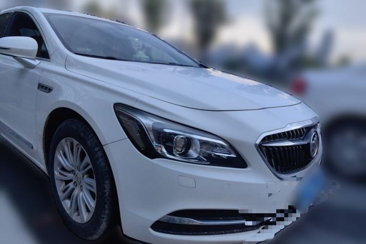 Used Buick LaCrosse 2016 20T Elite Edition Front Right 45 Deg