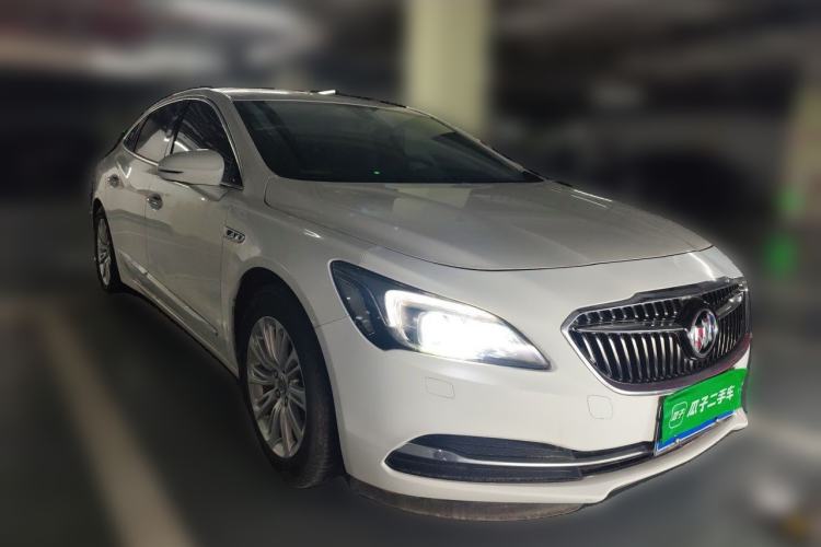 Used Buick LaCrosse 2016 20T Elite Edition Front Right 45 Deg