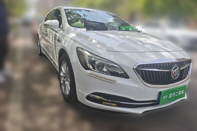 Used Buick LaCrosse 2016 20T Elite Edition Front Right 45 Deg