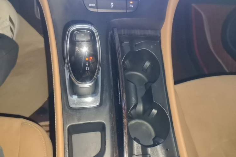 Used Buick LaCrosse 2016 20T Elite Edition Gear Lever