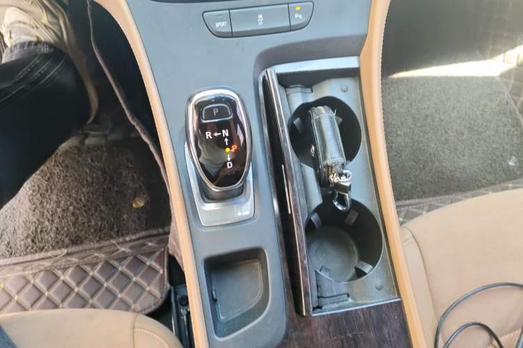 Used Buick LaCrosse 2016 20T Elite Edition Gear Lever