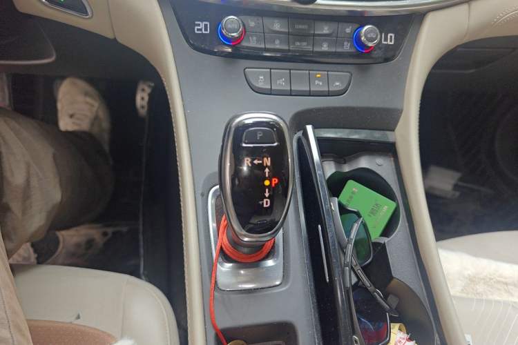 Used Buick LaCrosse 2016 30H Luxury Version Gear Lever