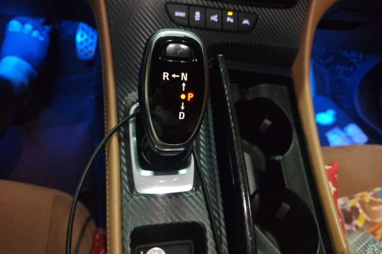 Used Buick LaCrosse 2016 28T Luxury Version Gear Lever