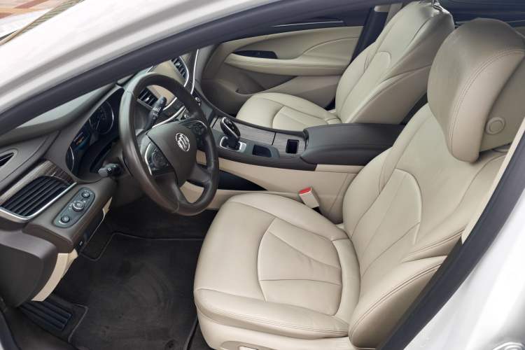 Used Buick LaCrosse 2016 Revised 20T Leading Edition Interior 1