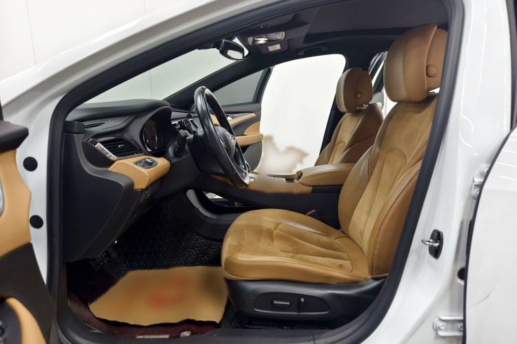 Used Buick LaCrosse 2016 28T Premium Edition Interior 2