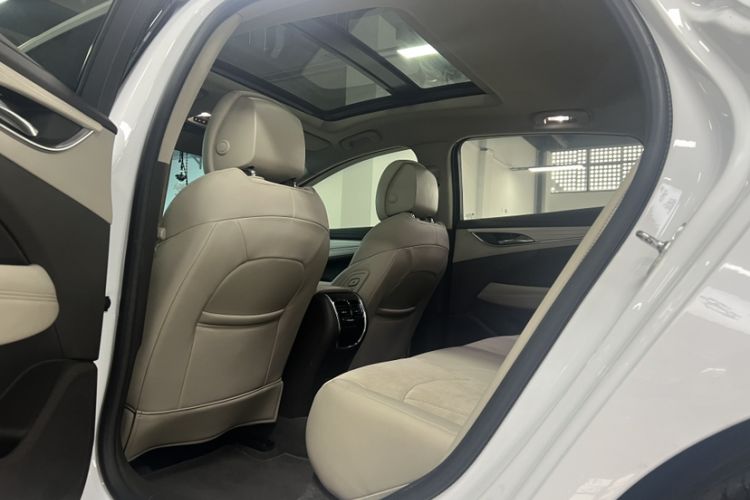 Used Buick LaCrosse 2016 30H Luxury Version Interior 4