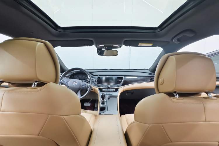 Used Buick LaCrosse 2016 28T Premium Edition Interior 8