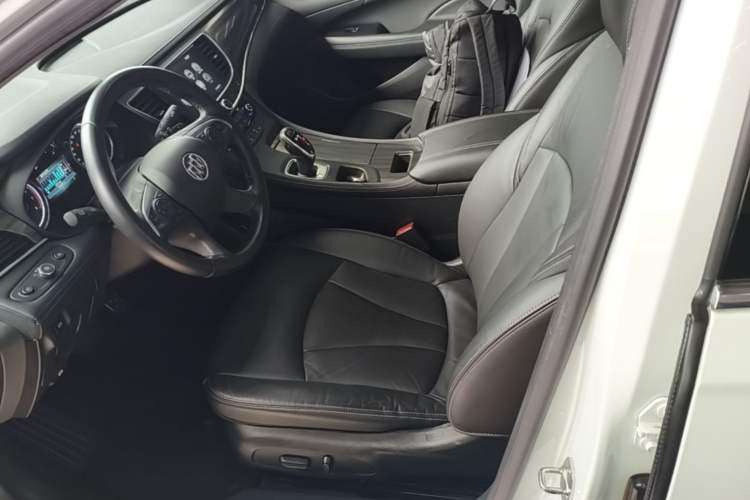 Used Buick LaCrosse 2016 Revised Version 28T Elite Edition Left Front Seat