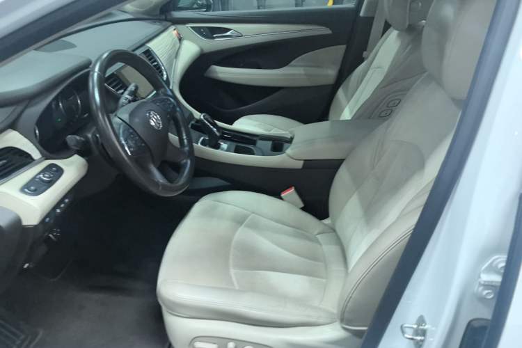 Used Buick LaCrosse 2016 30H Luxury Version Left Front Seat