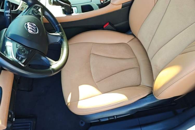 Used Buick LaCrosse 2016 20T Elite Edition Left Front Seat