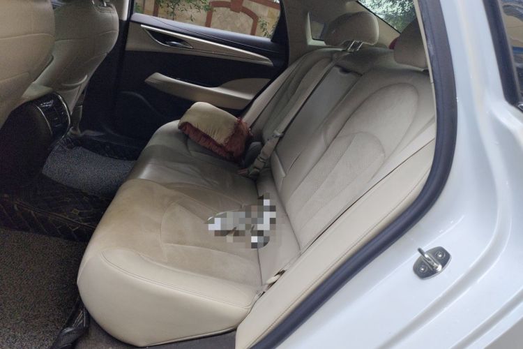 Used Buick LaCrosse 2016 30H Luxury Version Left Rear Seat