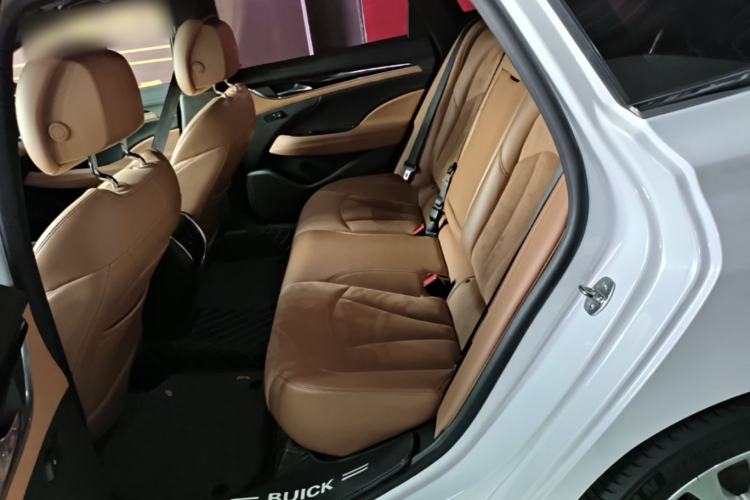 Used Buick LaCrosse 2016 28T Premium Edition Left Rear Seat
