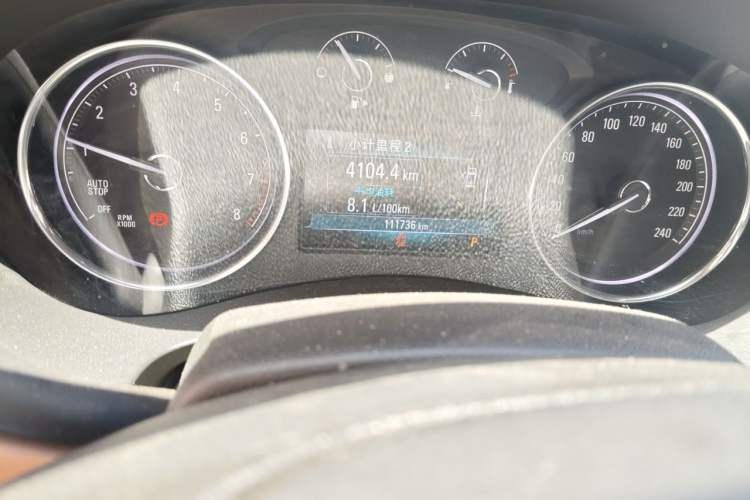 Used Buick LaCrosse 2016 20T Elite Edition Odometer Close Up