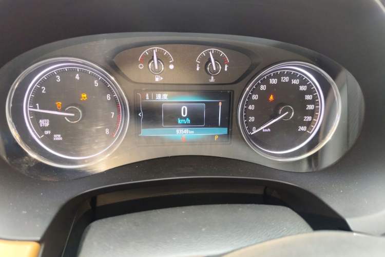 Used Buick LaCrosse 2016 20T Elite Edition Odometer Close Up