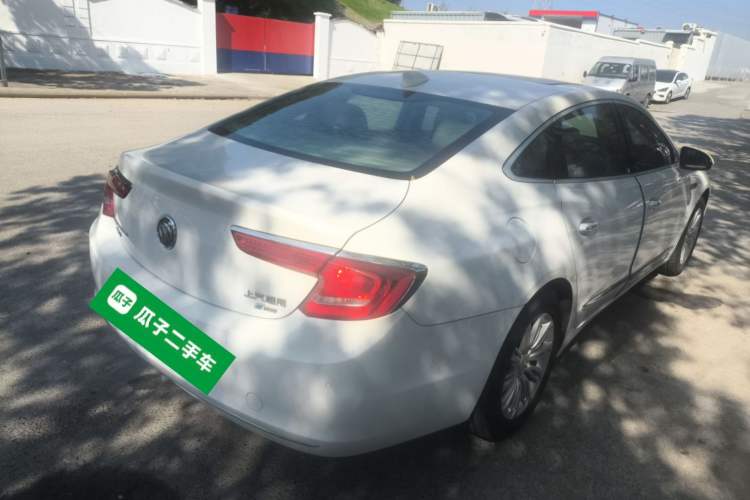 Used Buick LaCrosse 2016 30H Luxury Version Rear Right 45 Deg