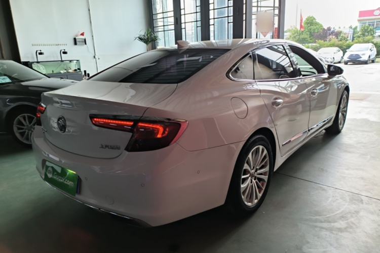 Used Buick LaCrosse 2016 28T Premium Edition Rear Right 45 Deg