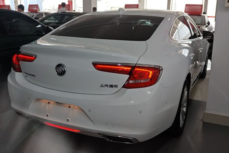 Used Buick LaCrosse 2016 28T Premium Edition Rear Right 45 Deg