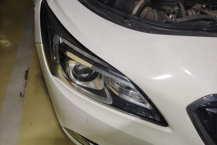 Used Buick LaCrosse 2016 20T Elite Edition Right Front Headlight
