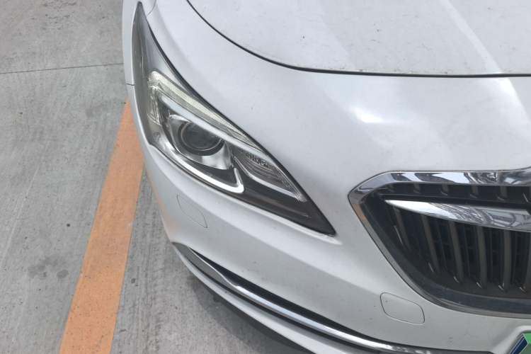 Used Buick LaCrosse 2016 20T Elite Edition Right Front Headlight