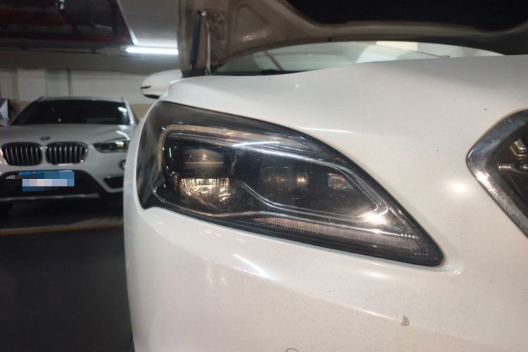 Used Buick LaCrosse 2016 30H Luxury Version Right Front Headlight