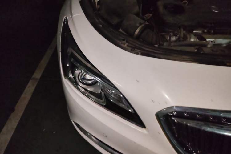 Used Buick LaCrosse 2016 20T Luxury Model Right Front Headlight