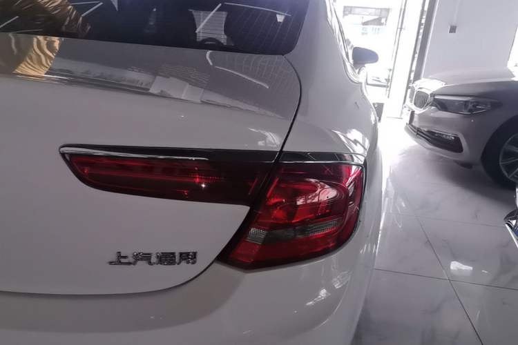 Used Buick LaCrosse 2016 20T Elite Edition Right Rear Taillight