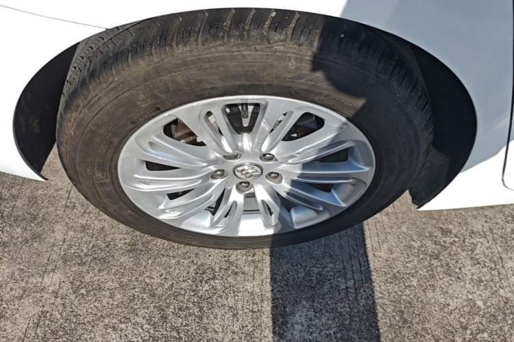 Used Buick LaCrosse 2016 20T Elite Edition Right Rear Wheel Hub