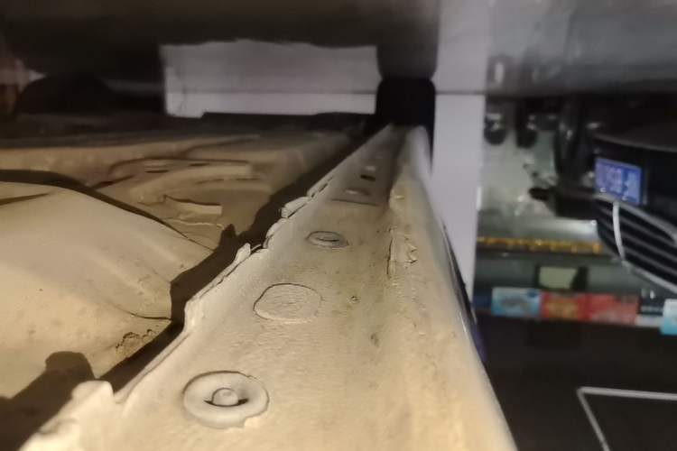 Used Buick LaCrosse 2016 20T Elite Edition Right Side Sill