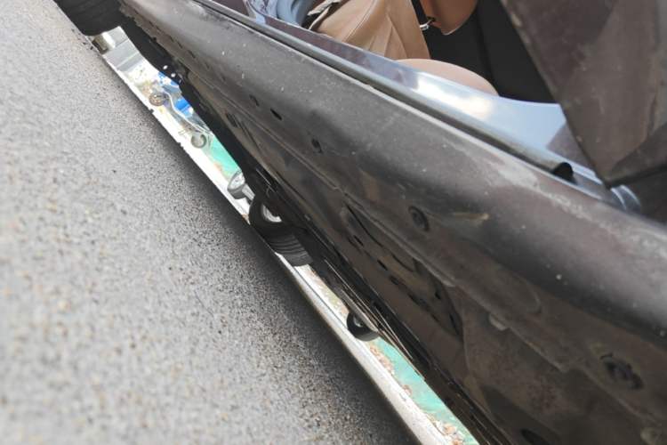 Used Buick LaCrosse 2016 20T Elite Edition Right Side Sill